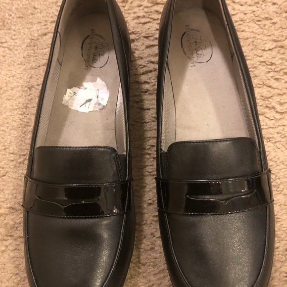 Black Loafers Shoes - Picture 1 of 1